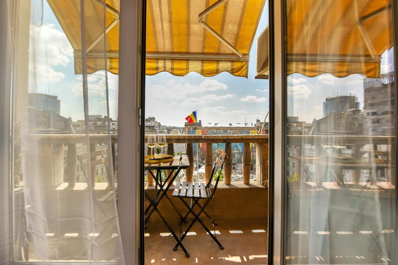 Chic Accommodation With Breathtaking Views Over Calea Victoriei - Your Central Heaven Bukares Bagian luar foto