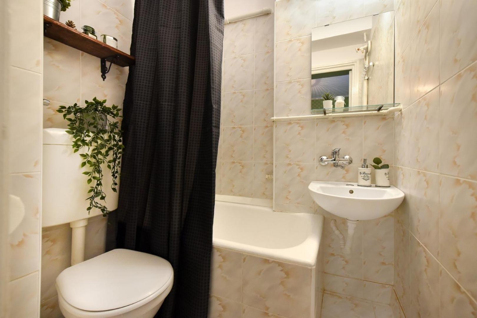 Chic Accommodation With Breathtaking Views Over Calea Victoriei - Your Central Heaven Bukares Bagian luar foto